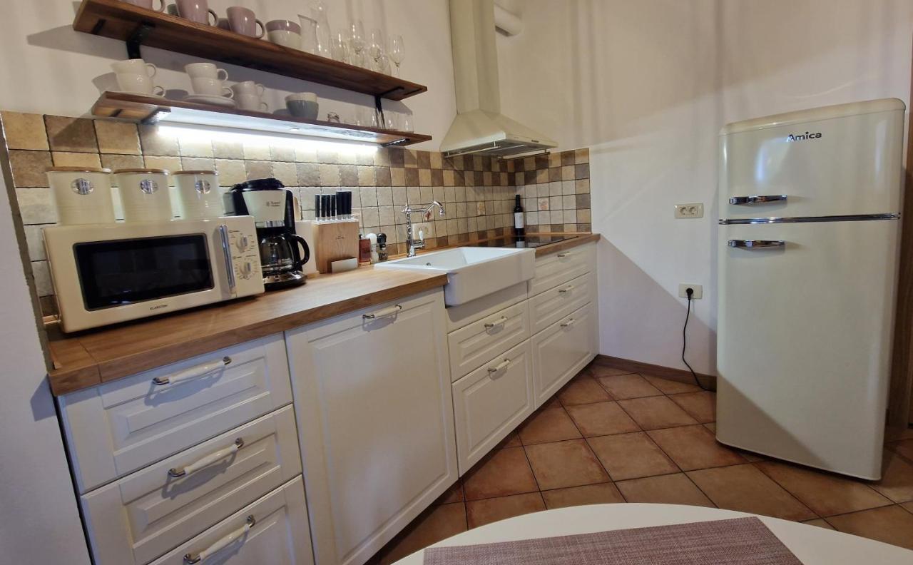 Wine & Apartment Vinales Koper Exteriér fotografie