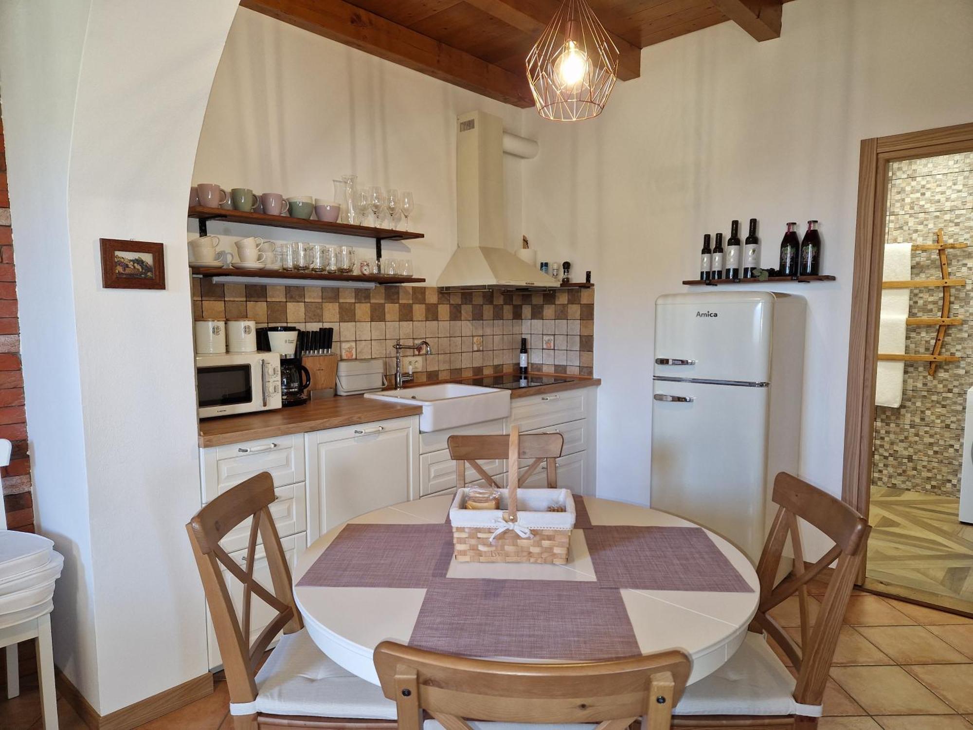 Wine & Apartment Vinales Koper Exteriér fotografie